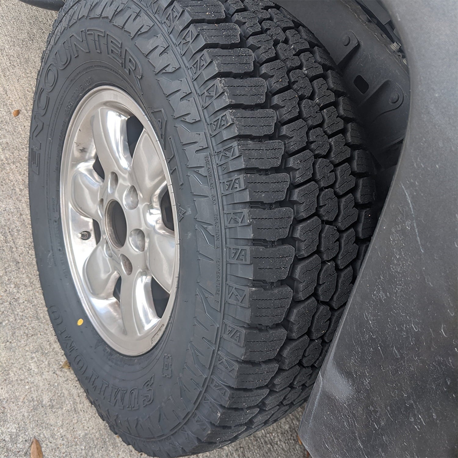 Sumitomo Encounter AT All Terrain 275/55R20 117T XL Light Truck Tire