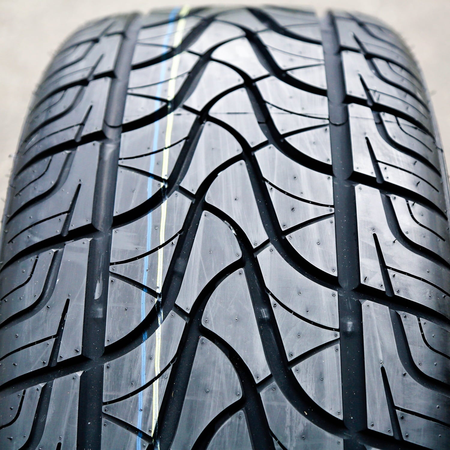 Fullway HS288 315/40R26 120V XL Performance a/s All Season Tire