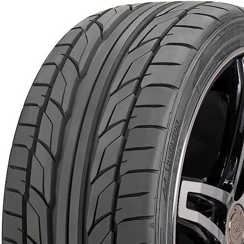 Nitto NT555 G2 225/50R17 ZR 98W XL High Performance Tire Fits: 2012-15 Chevrolet Cruze LT, 2012-18 Ford Focus Electric