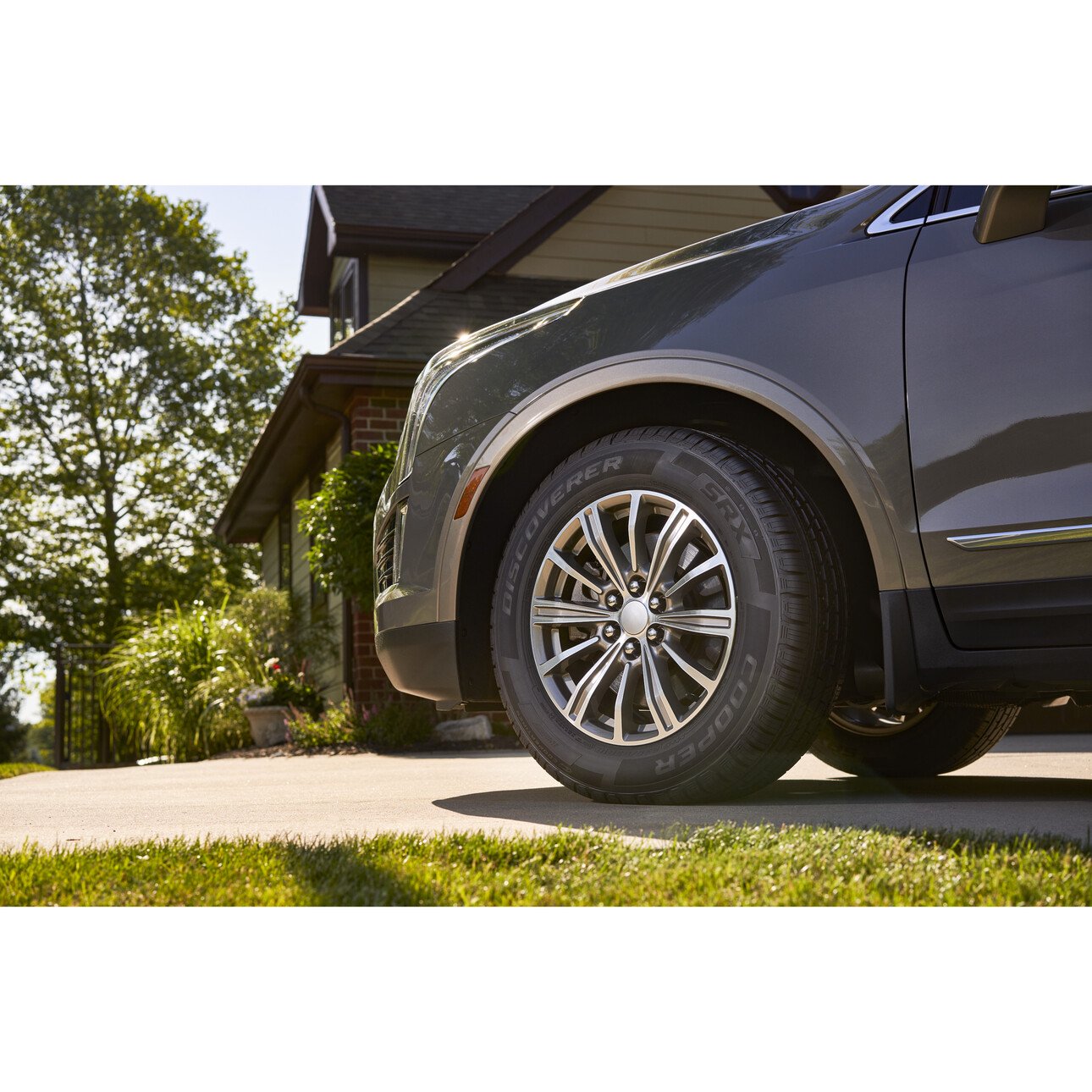 Cooper Tires Cooper Discoverer SRX All-Season 255/65R17 110T Tire