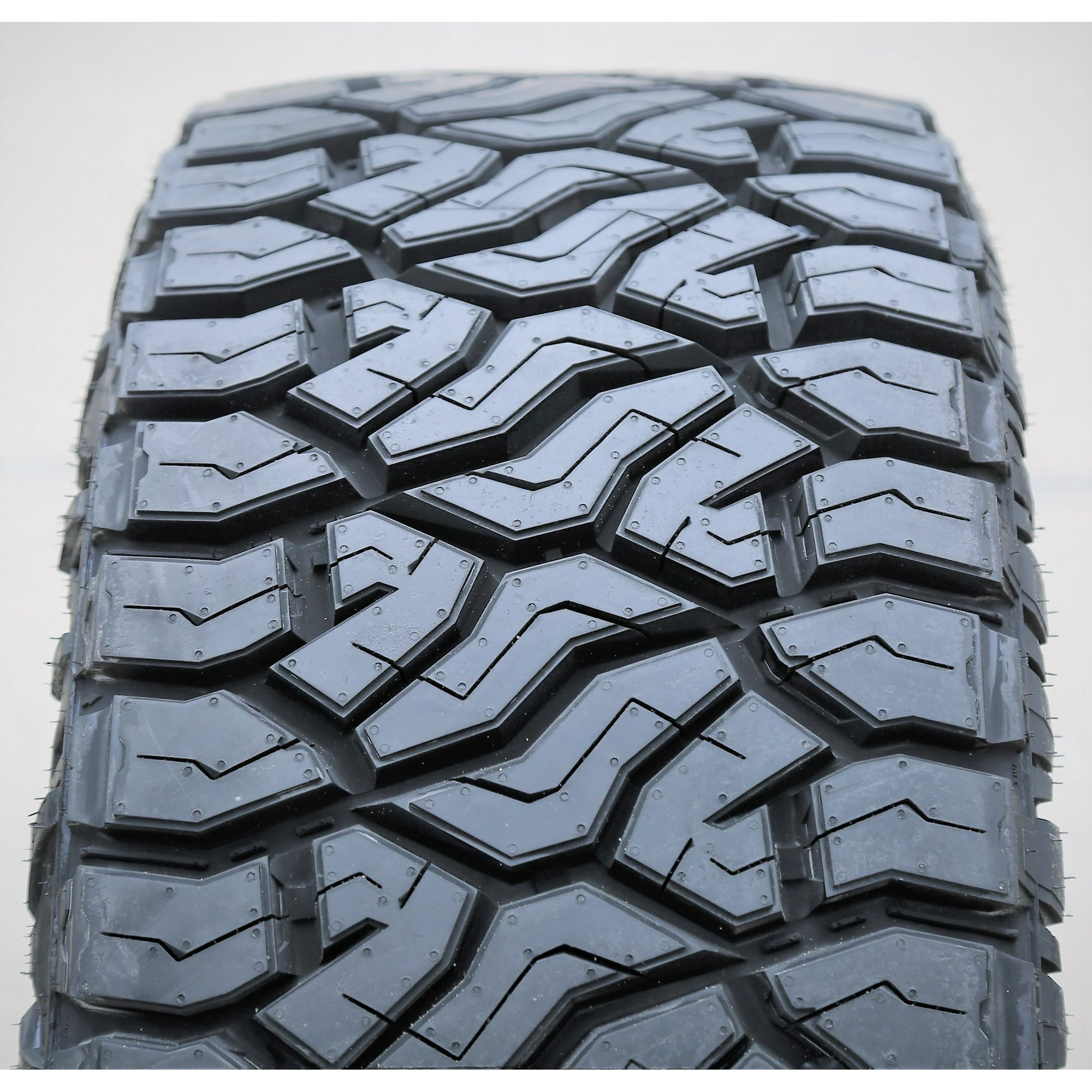 Venom Power Terra Hunter R/T+ 37X13.50R24 124Q F 12 Ply Rugged Terrain Light Truck Tire