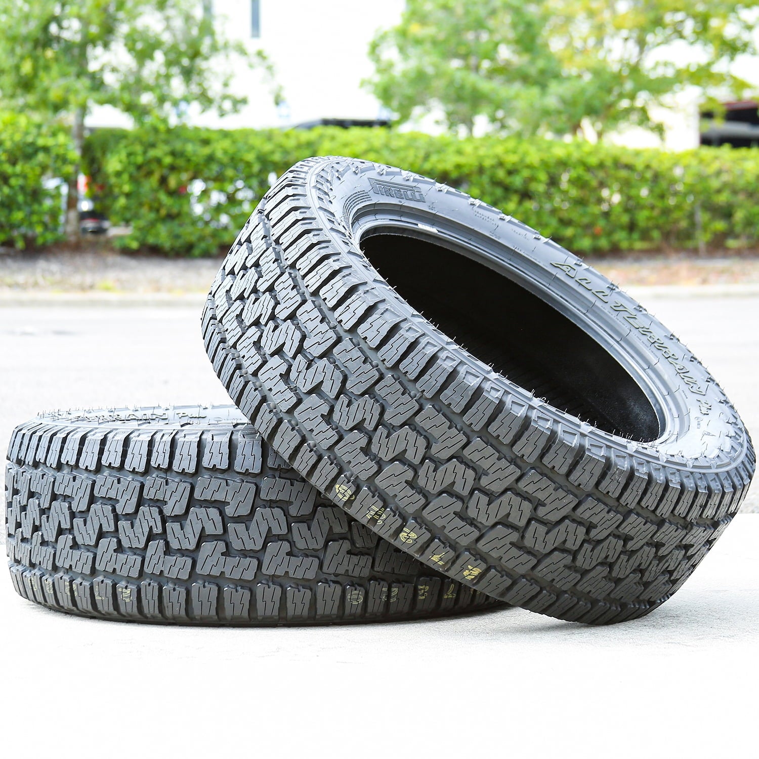 Pirelli Scorpion All Terrain Plus All Terrain 265/70R16 112T Light Truck Tire