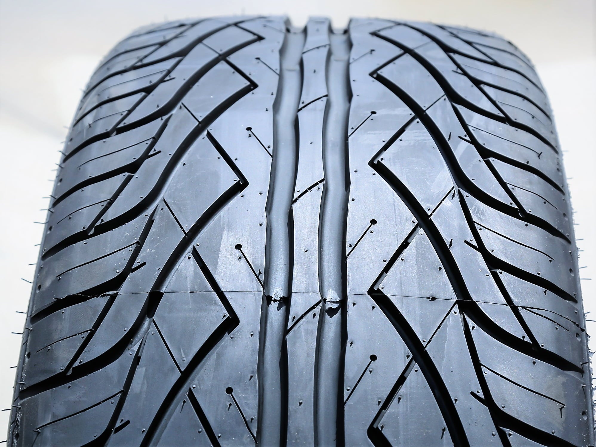 Venom Power Ragnarok One 275/25ZR30 275/25R30 108W XL High Performance a/s All Season Tire