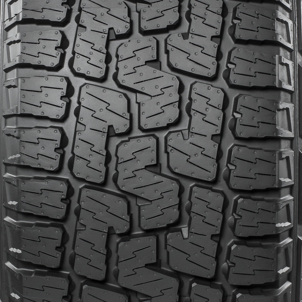 Pirelli Scorpion All Terrain Plus 265/60R18 110H Light Truck Tire