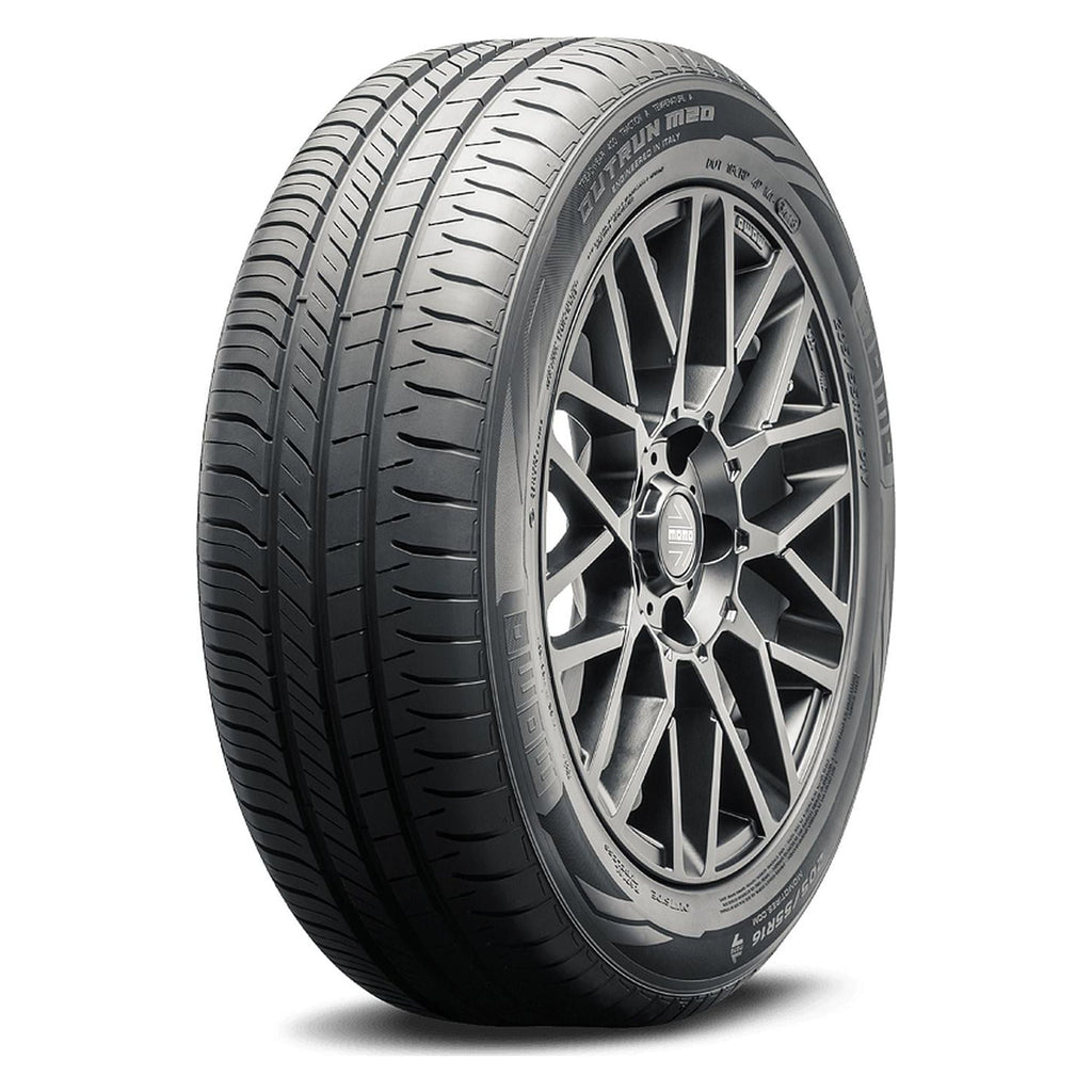 Momo OUTRUN M20 Performance 185/55R15 86H XL Passenger Tire