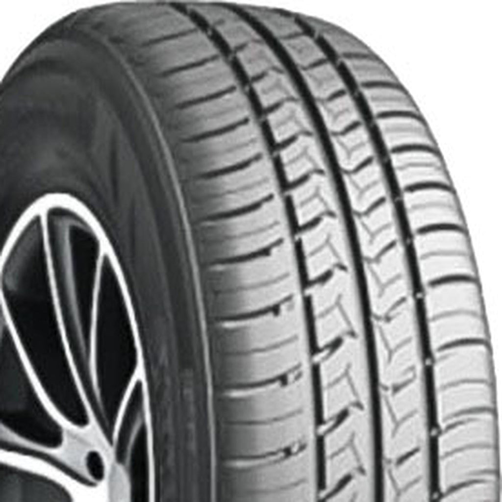 Lancaster LP-16 Performance 205/65R15 94H Passenger Tire