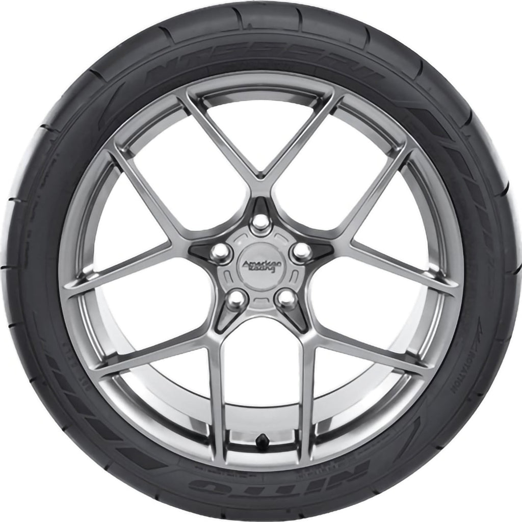 Nitto NT555RII 305/35-20 107 W Tire