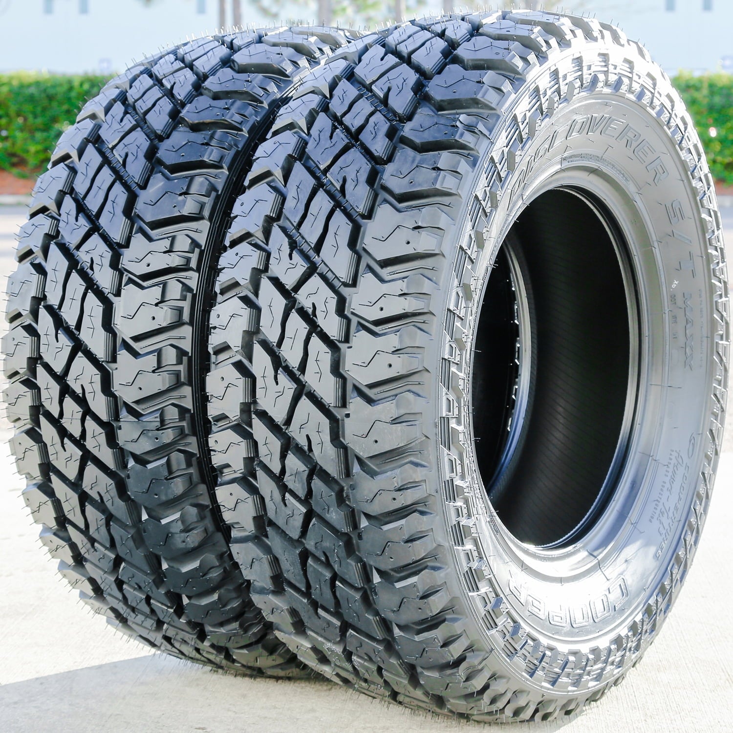 Cooper Tires Cooper Discoverer S/T Maxx All-Season LT305/70R18 126Q Tire