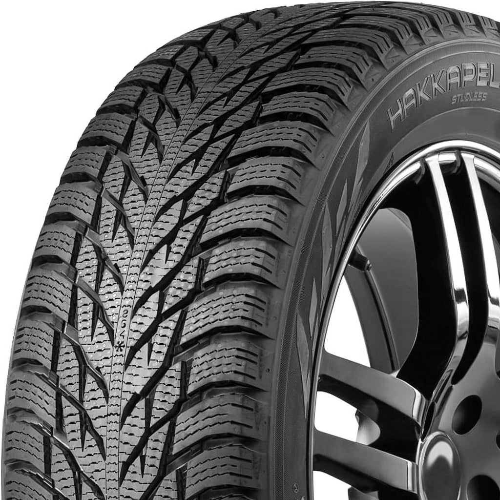 Nokian Rockproof 275/65R18 123 Q Tire Fits: 2019-23 Chevrolet Silverado 1500 LT Trail Boss, 2019-21 GMC Sierra 1500 AT4