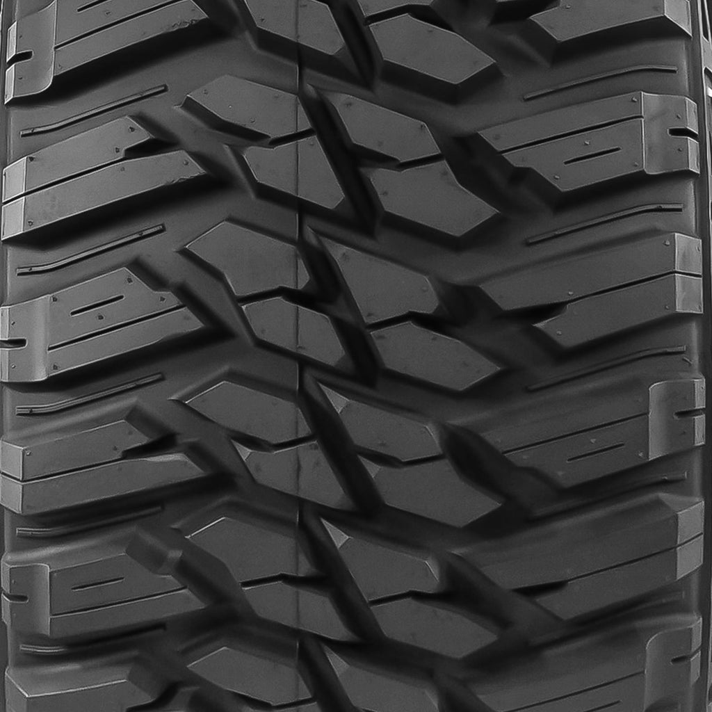 Kanati Tires Kanati Mud Hog M/T Mud Terrain LT295/70R17 121/118Q E Light Truck Tire