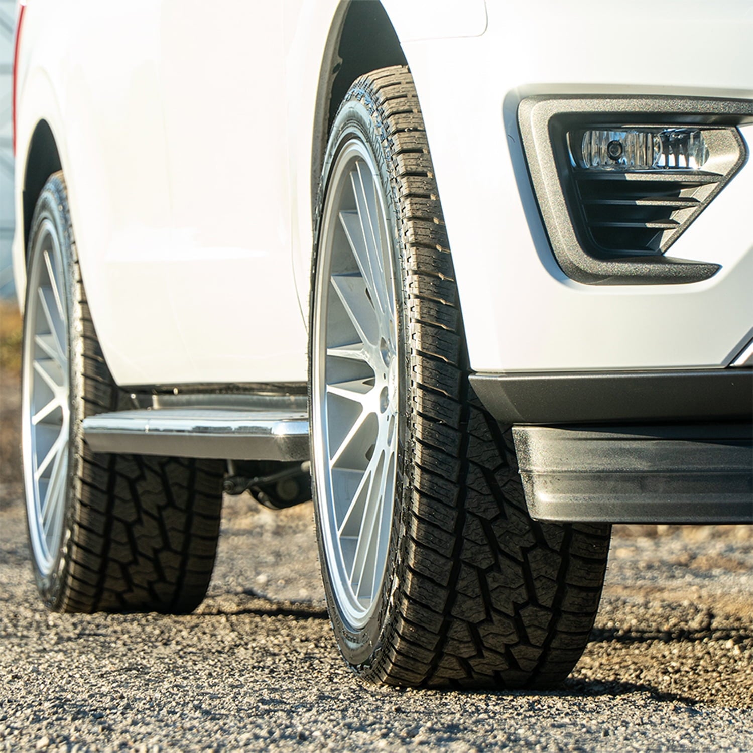 Delinte DX10 Bandit A/T LT275/65R20 E/10PLY Light Truck & SUV Tire