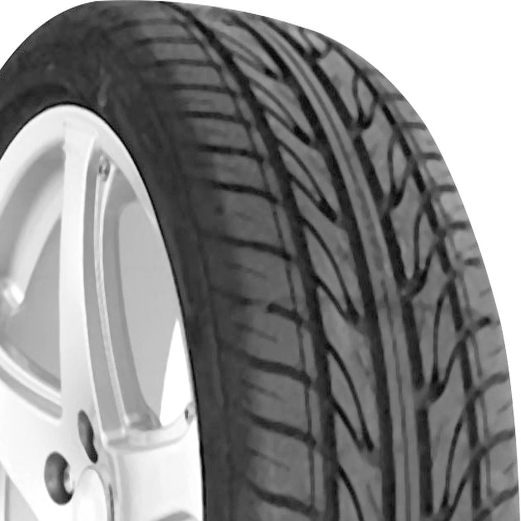 Haida HD921 UHP Summer 225/30R22 87W Passenger Tire