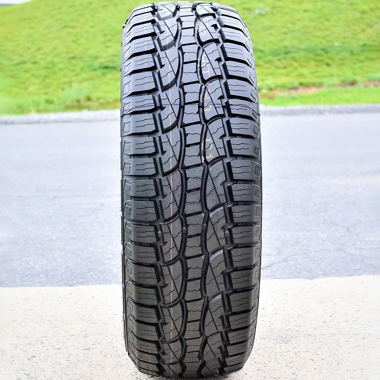 Linglong Crosswind A/T All Terrain LT285/70R17 121S D Light Truck Tire