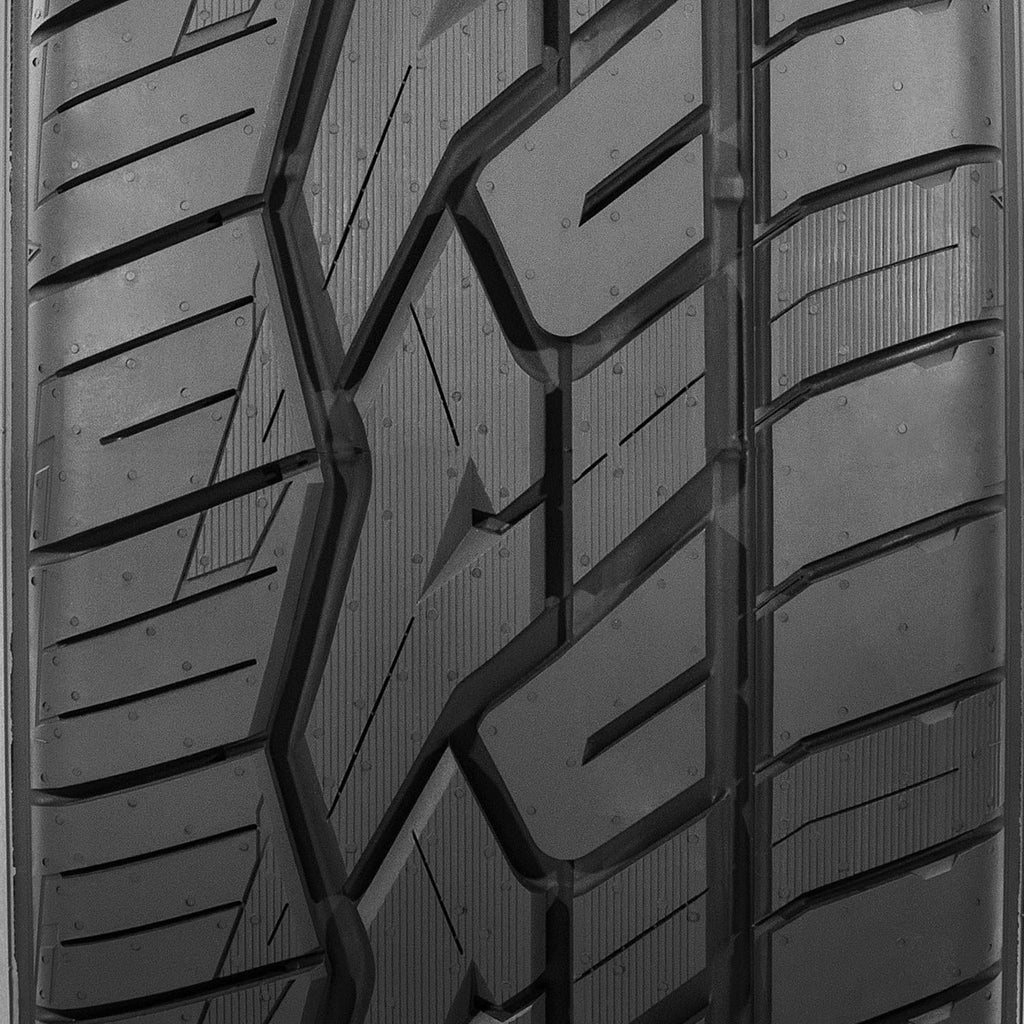 Nitto NT420V All Season 315/35ZR20 110W XL Light Truck Tire