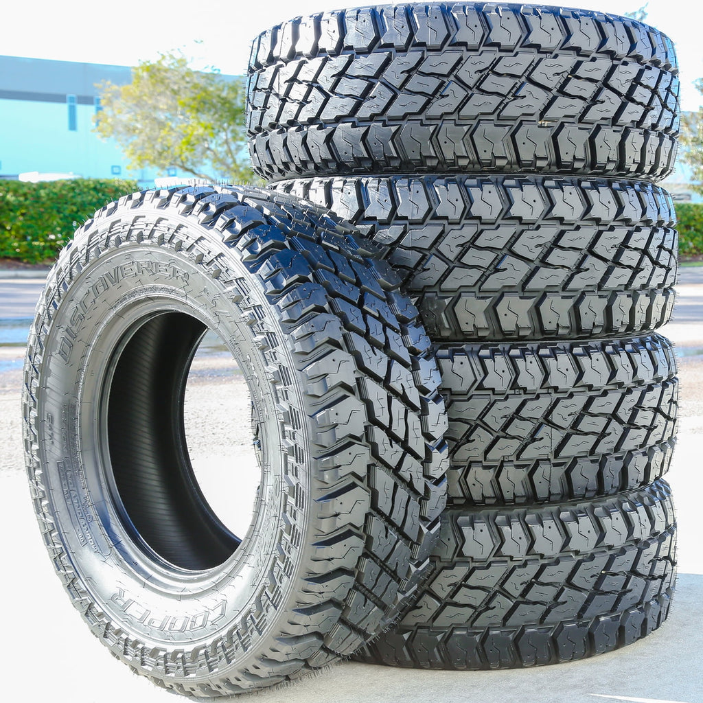 Cooper Tires Cooper Discoverer S/T Maxx All-Season LT245/75R17 121Q Tire