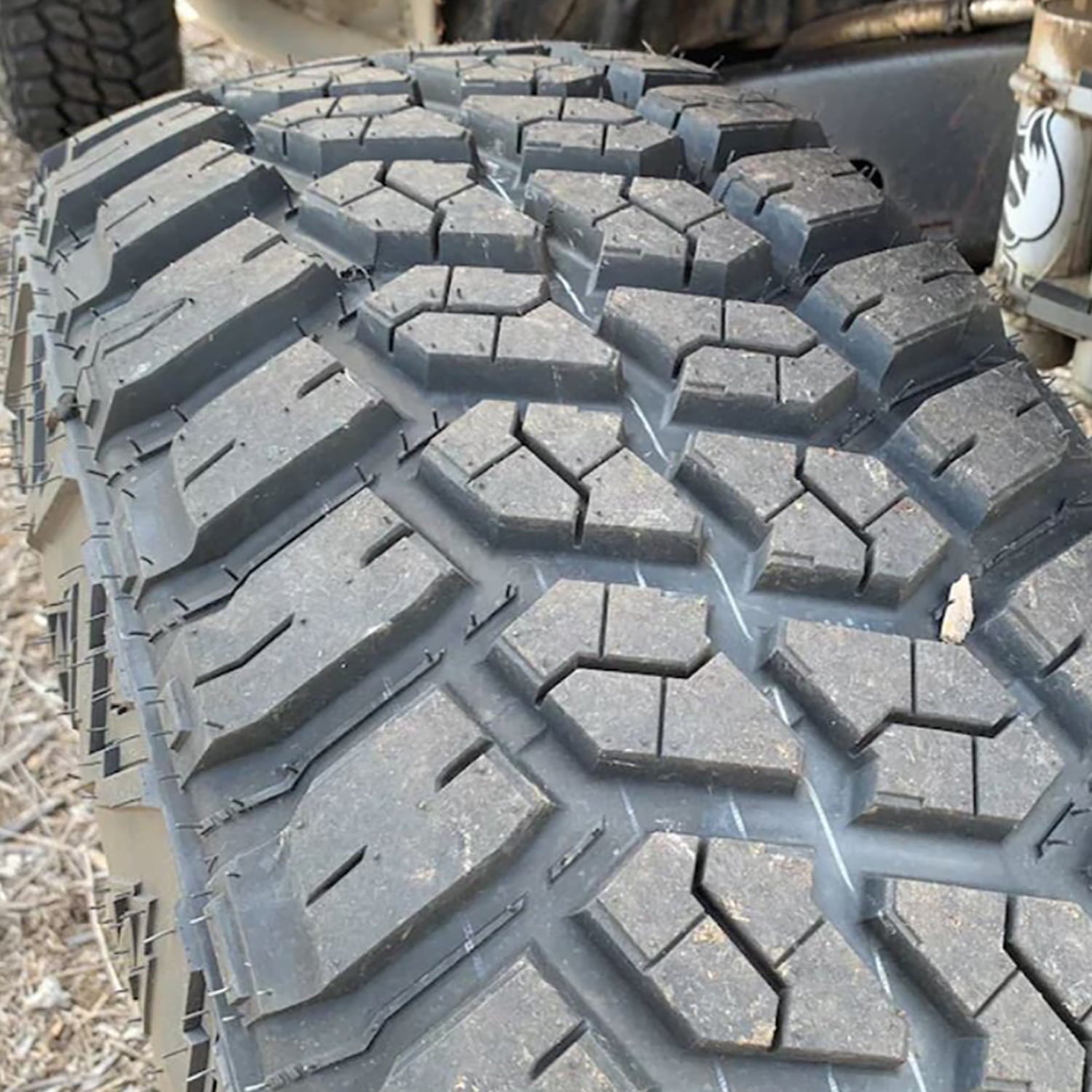 Delium Terra Raider M/T KU-255 33X12.50R20 114Q E 10 Ply mud Light Truck Tire