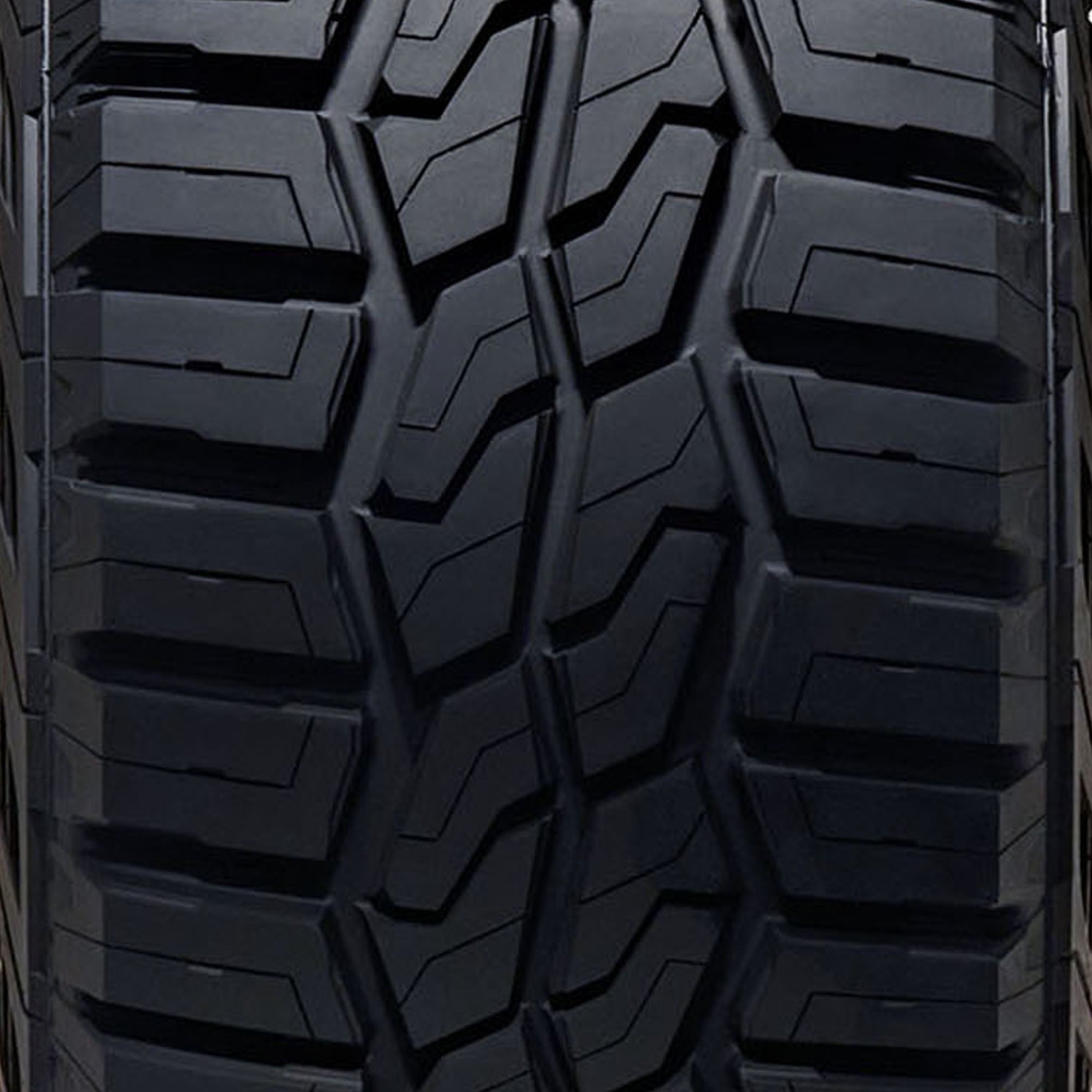 Hankook Dynapro XT RC10 All Terrain LT295/60R20 126/123R E Light Truck Tire