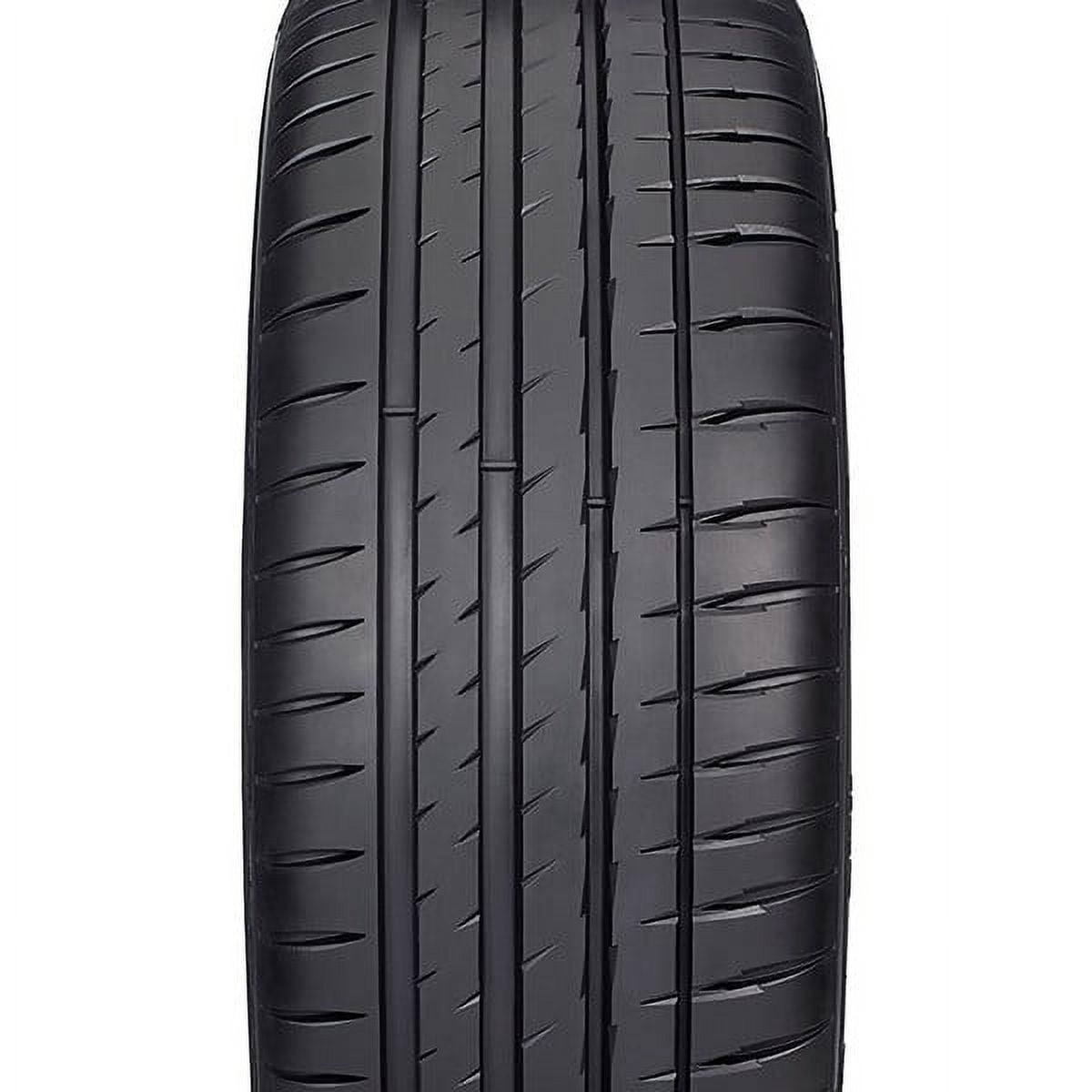 Michelin Pilot Sport 4 SUV All-Season 255/45R20/XL 105W Tire