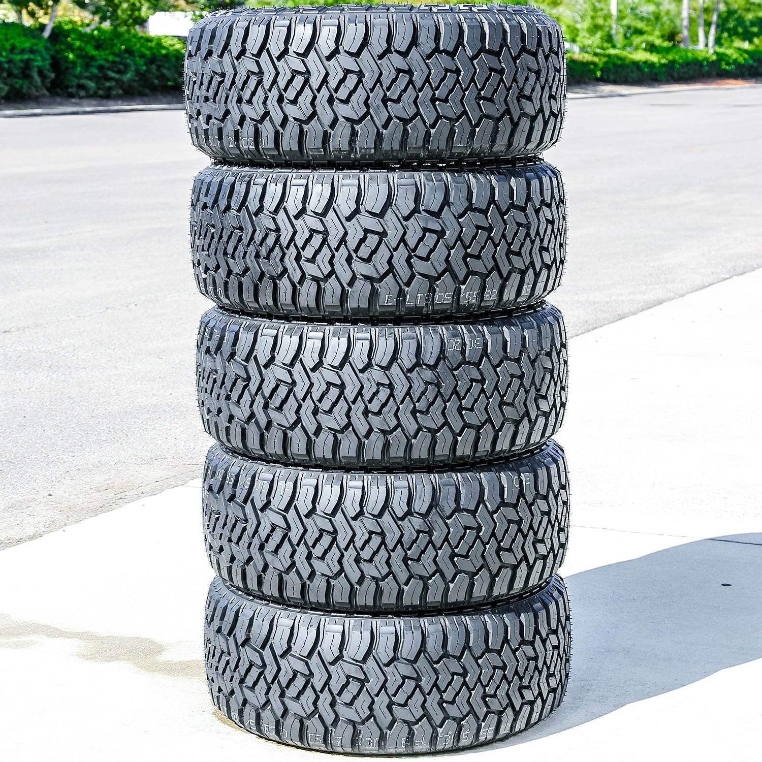 Fury Country Hunter R/T LT285/70R17 E/10PLY BSW Fits: 2021-23 Jeep Wrangler Unlimited Rubicon 392, 2018-20 Jeep Wrangler Unlimited Rubicon