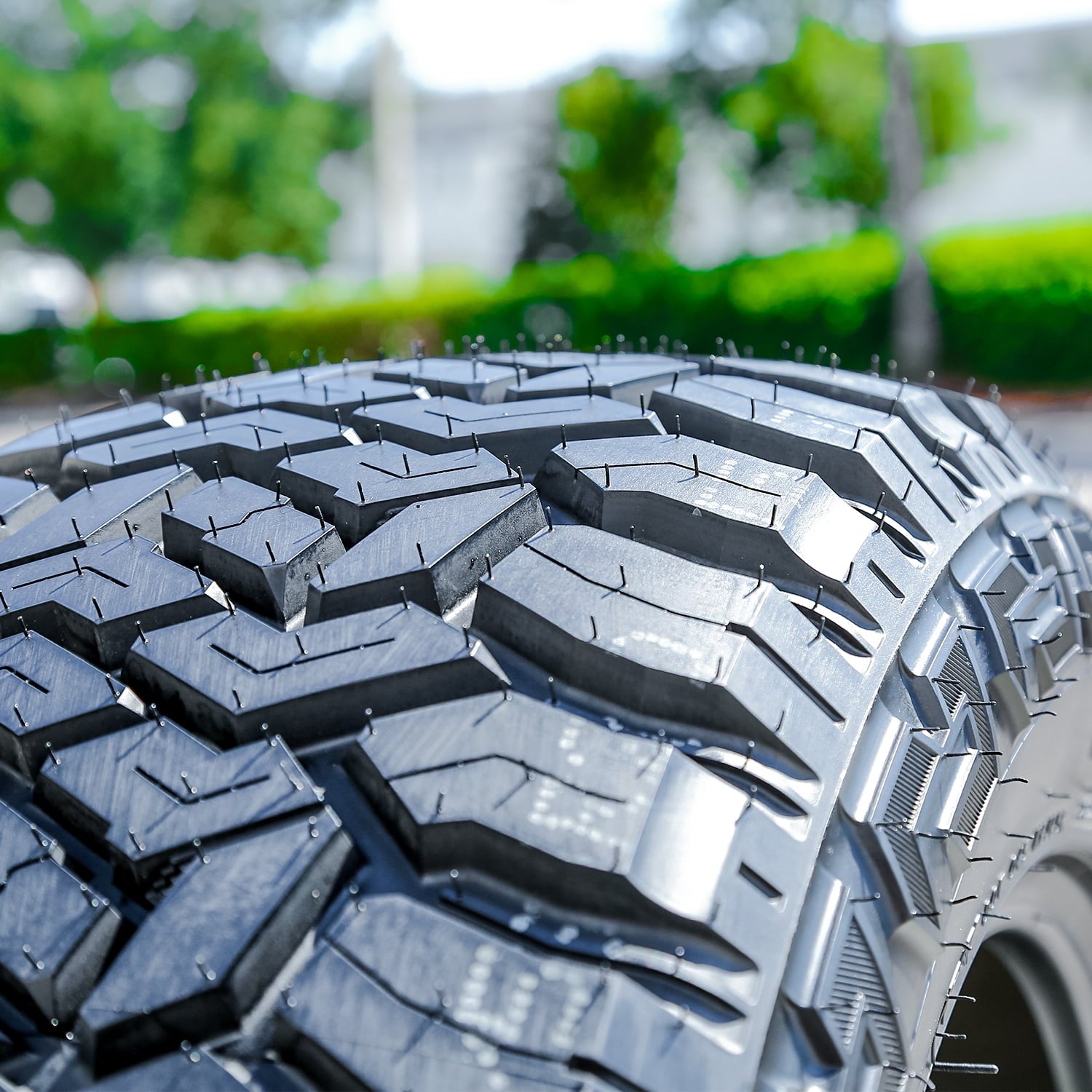 Fury Country Hunter R/T LT285/70R17 E/10PLY BSW Fits: 2021-23 Jeep Wrangler Unlimited Rubicon 392, 2018-20 Jeep Wrangler Unlimited Rubicon