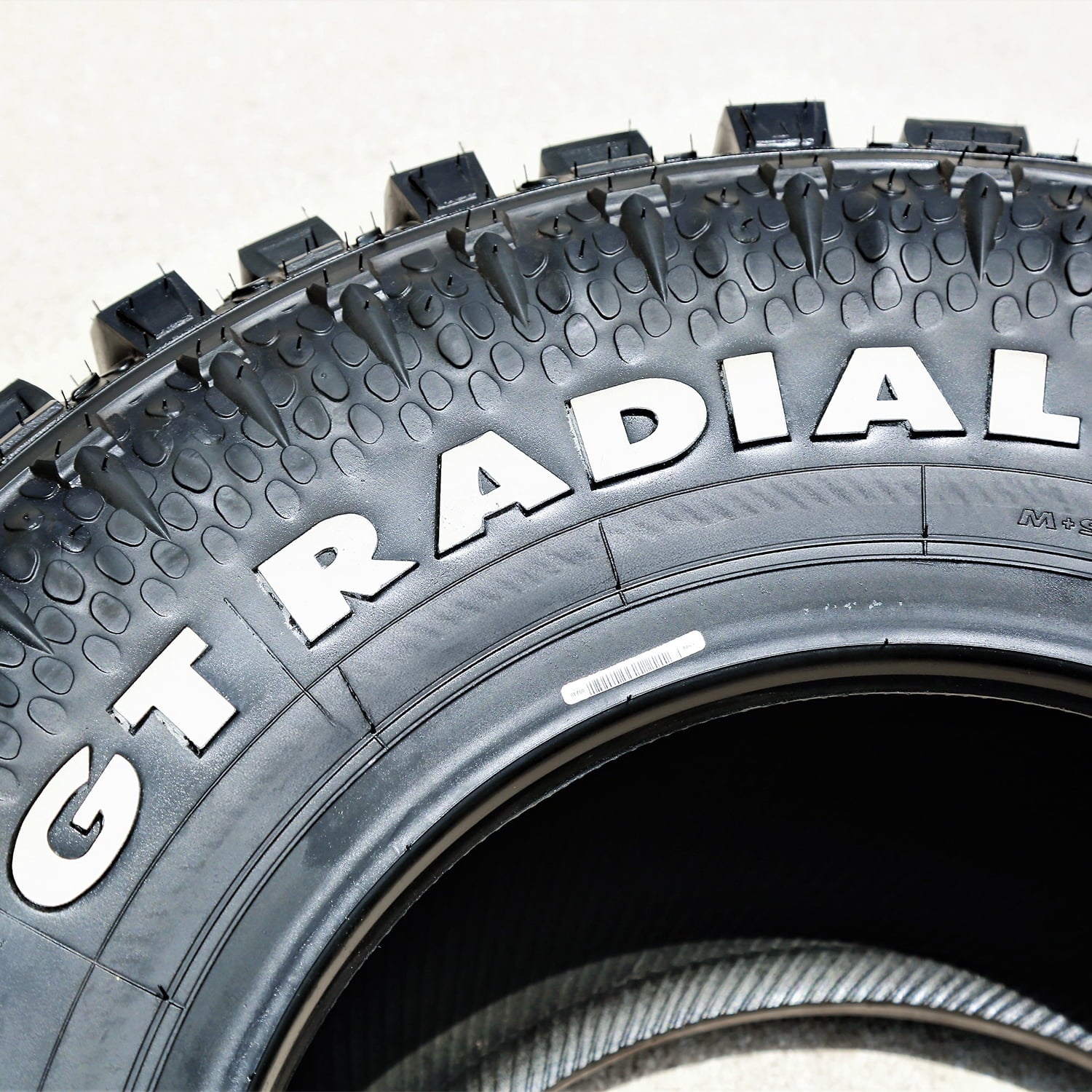 GT Radial Savero Komodo M/T Plus 33X12.50R15 108Q C 6 Ply mud Light Truck Tire