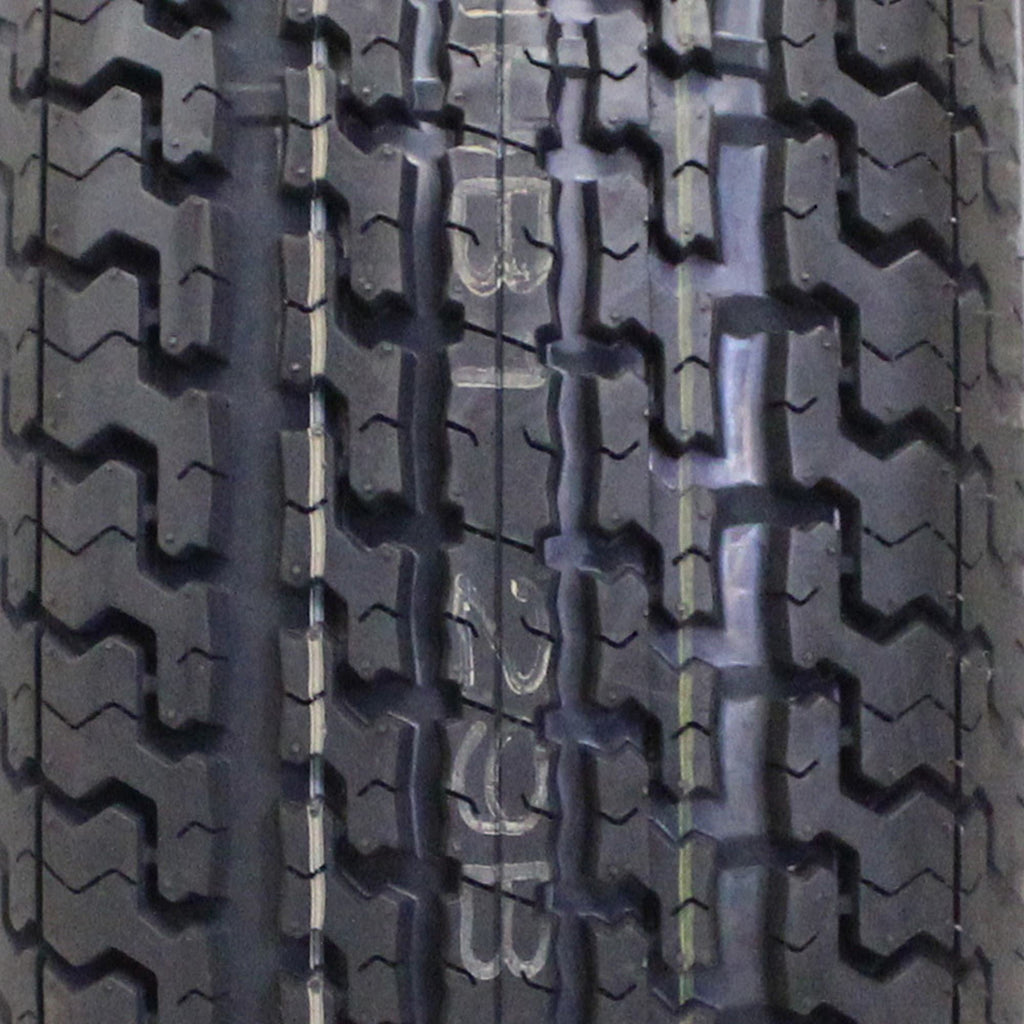 Gladiator QR700-SUV All Season 235/65R17 103T Passenger Tire