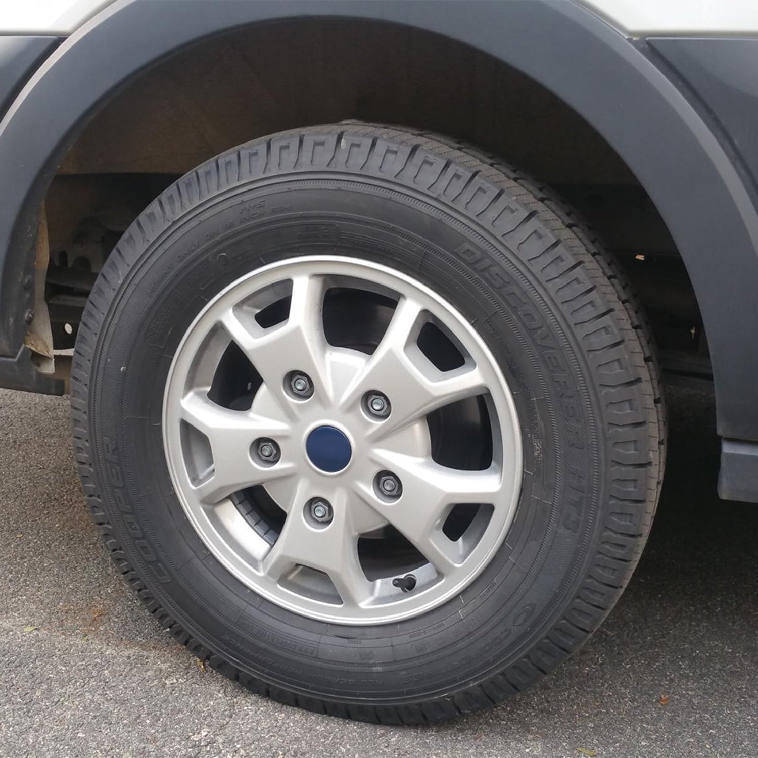 Cooper Tires Cooper Discoverer HT3 All-Season LT285/75R16 126R Tire