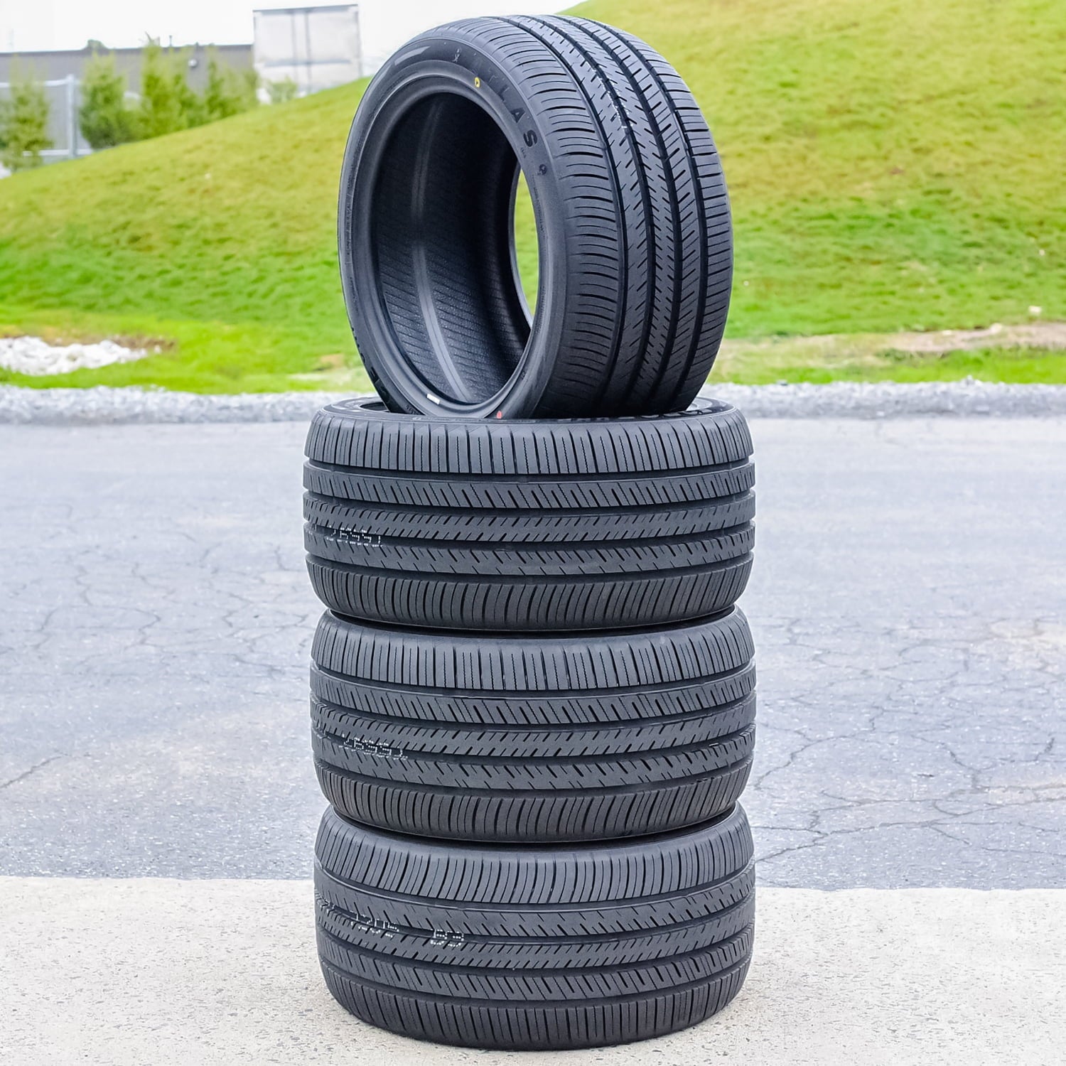 Atlas Tire Atlas Force UHP 245/50R19XL 105W BSW Fits: 2018-19 BMW X3 M40i, 2022-23 BMW X3 M40i