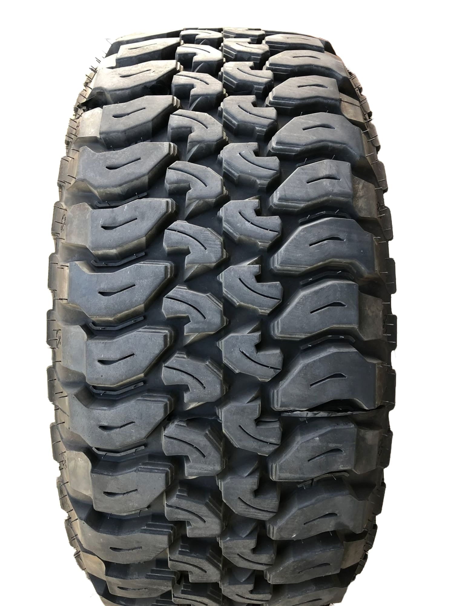 Zeetex MT1000 Mud Terrain LT35X12.50R17 125Q E Light Truck Tire