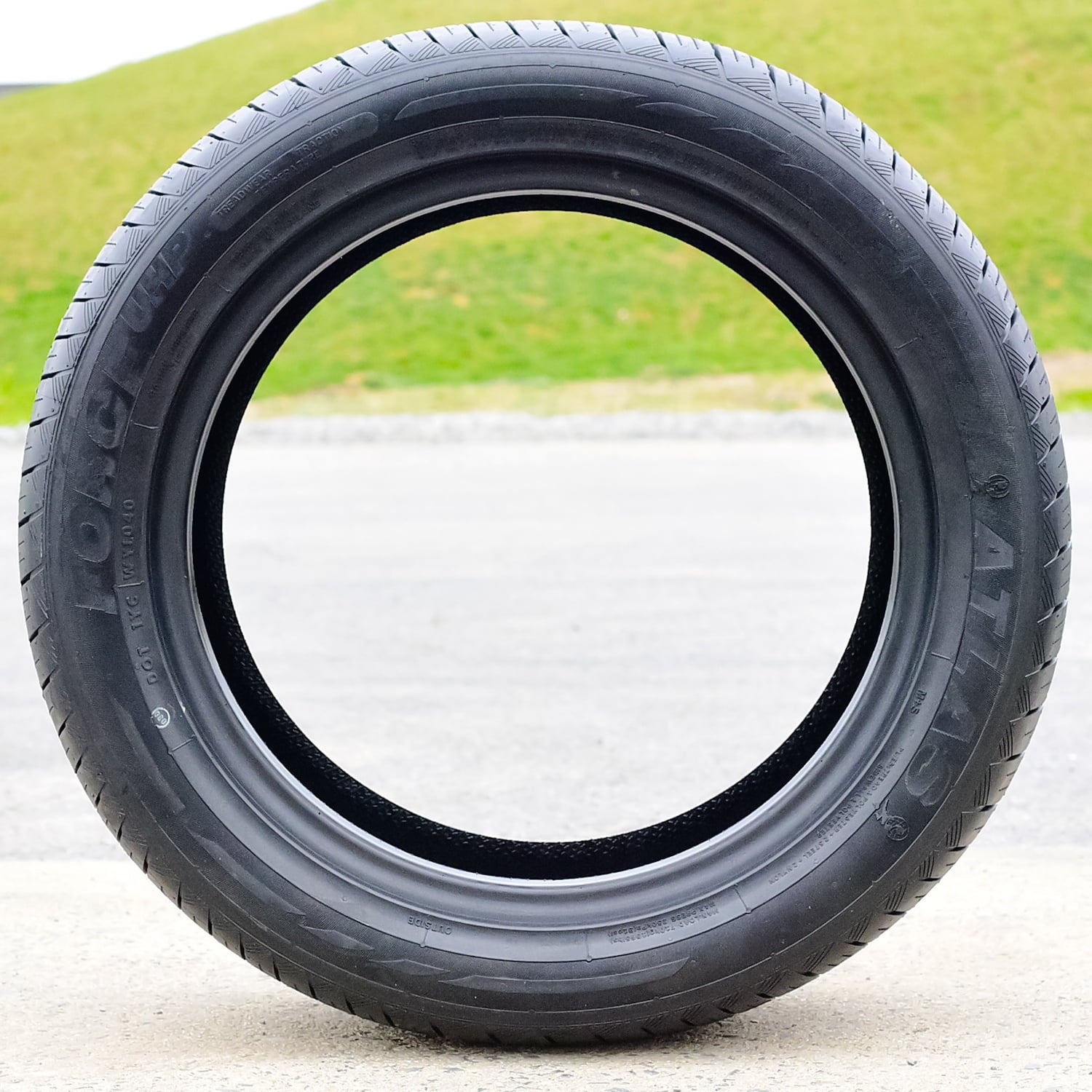 Atlas Tire Atlas Force UHP 245/40R18XL 97Y BSW Fits: 2006-16 Mercedes-Benz E350 4Matic, 2016-22 Subaru Impreza Base