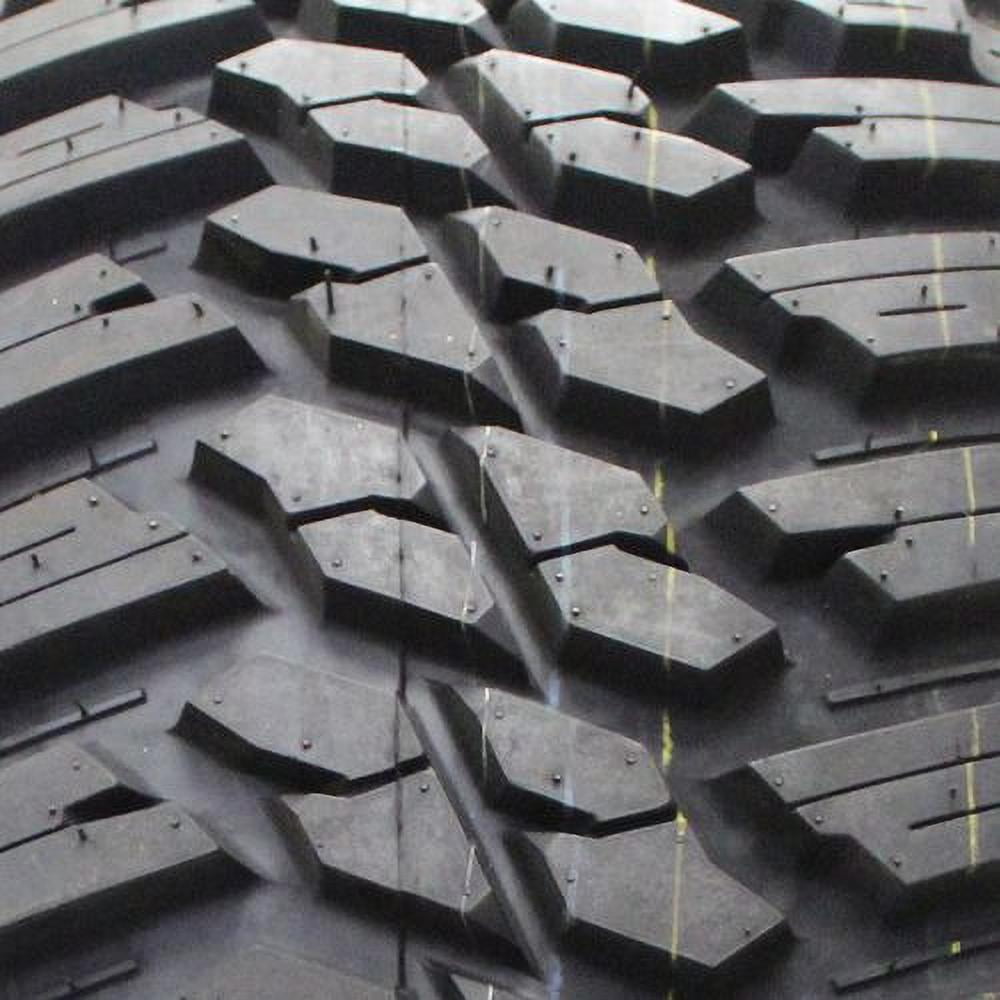 Kanati Tires Kanati Mud Hog LT37/13.50R22 123Q Mud Terrain Tire