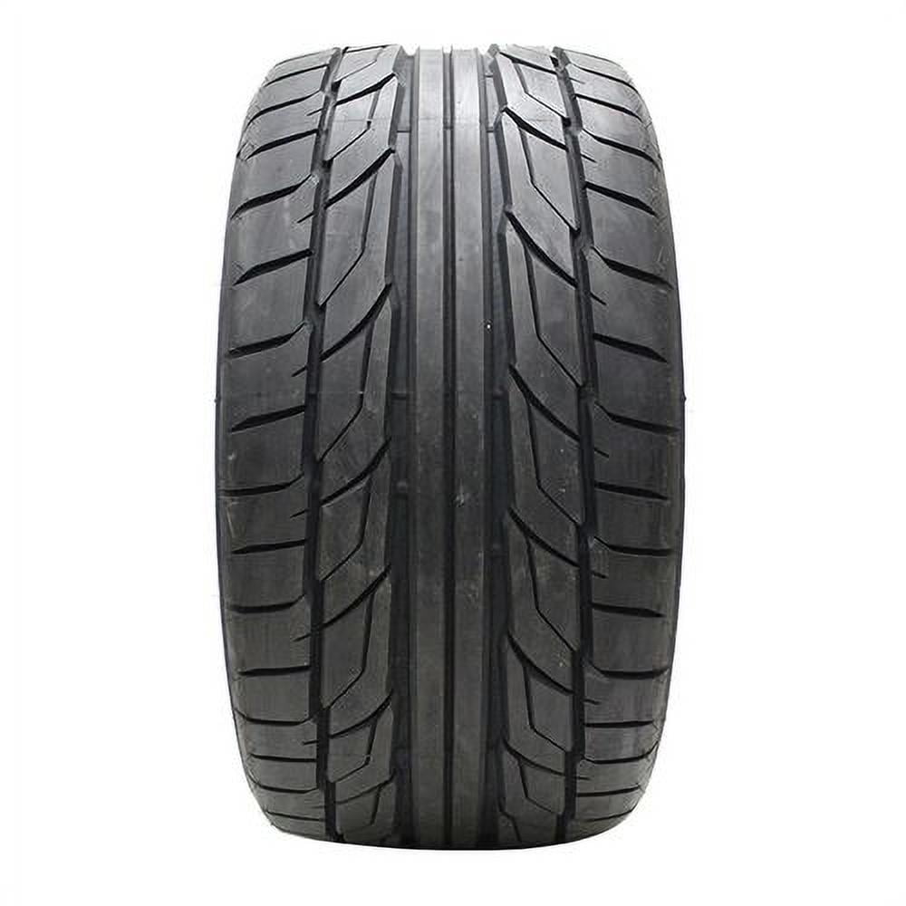 Nitto NT555 G2 285/35ZR20 104W Tire